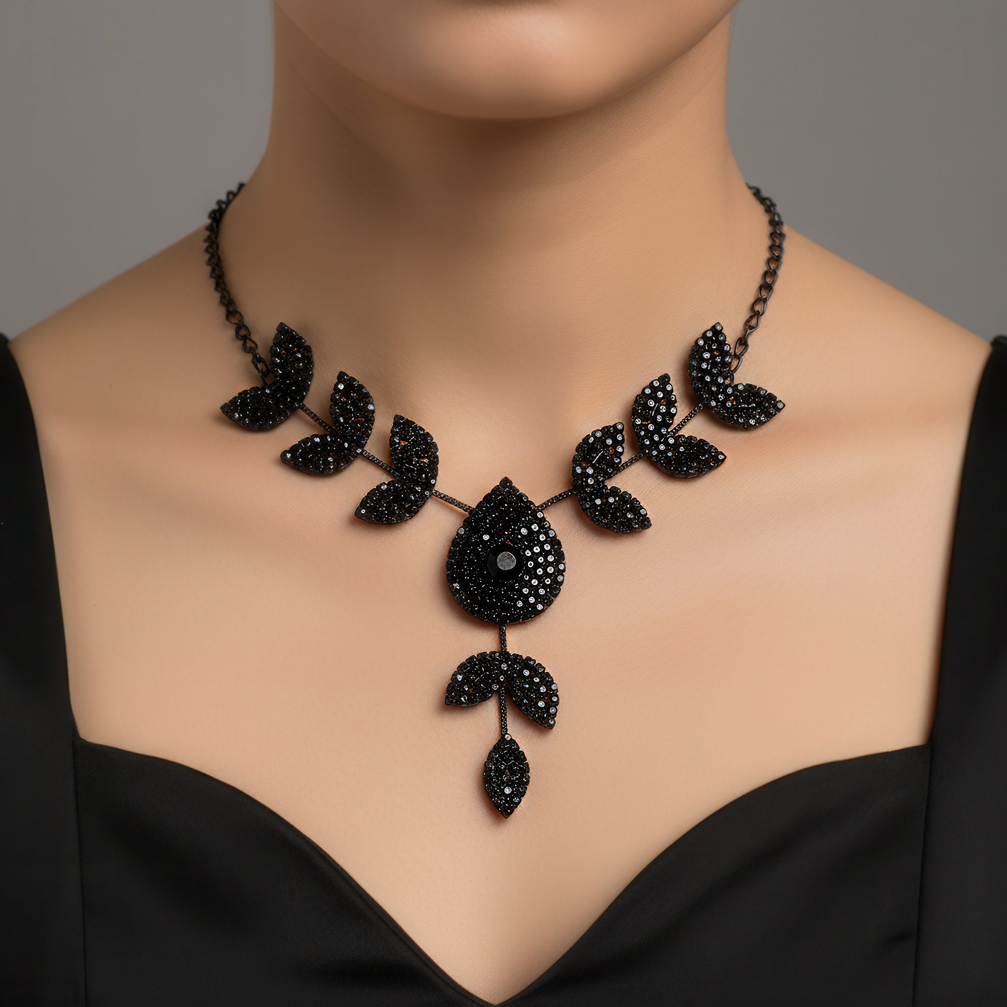 PRAO Anti-Tarnish Tear Drop Leafy Necklace Set With Earrings