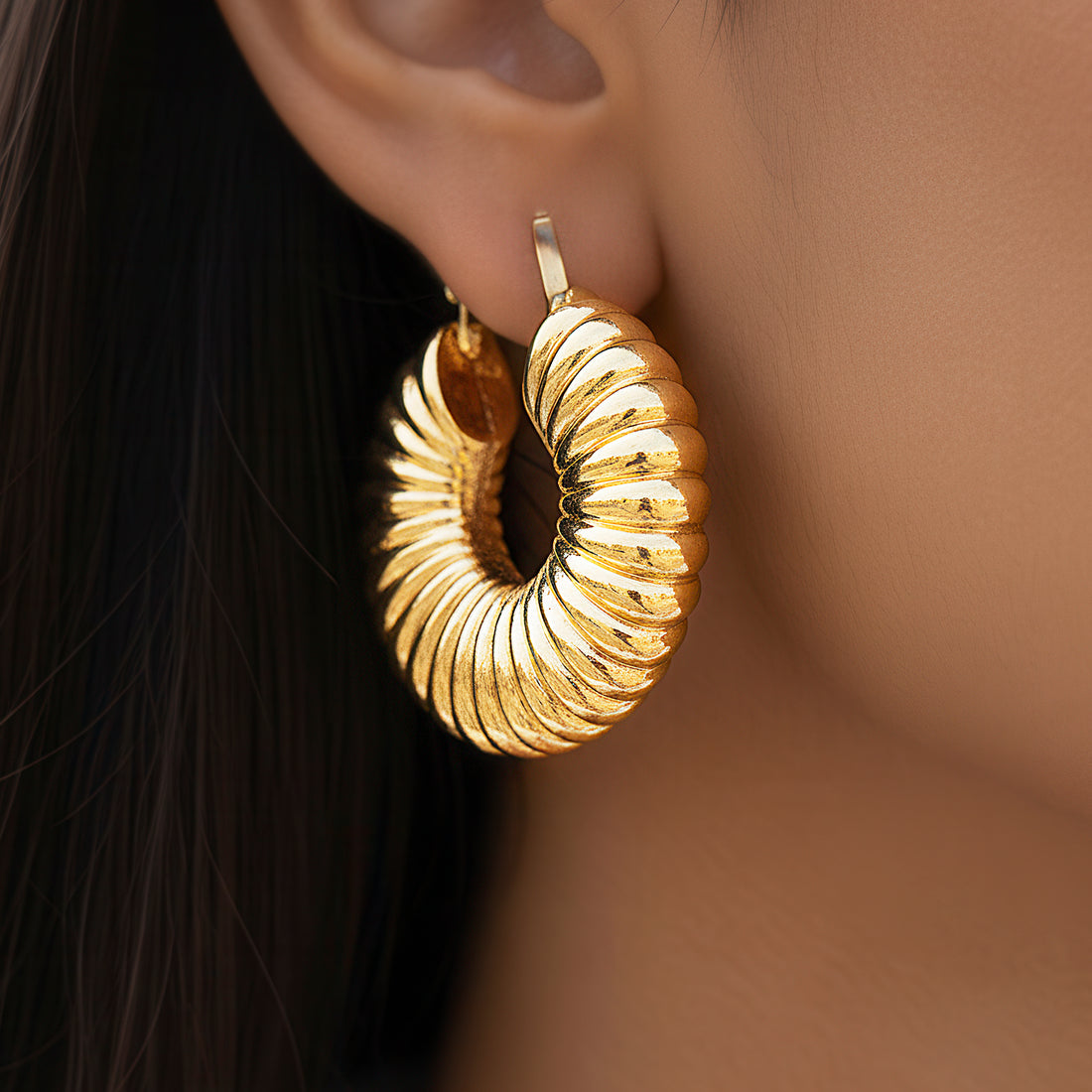 PRAO Anti-Tarnish Lined Chunky Hollow Hoops