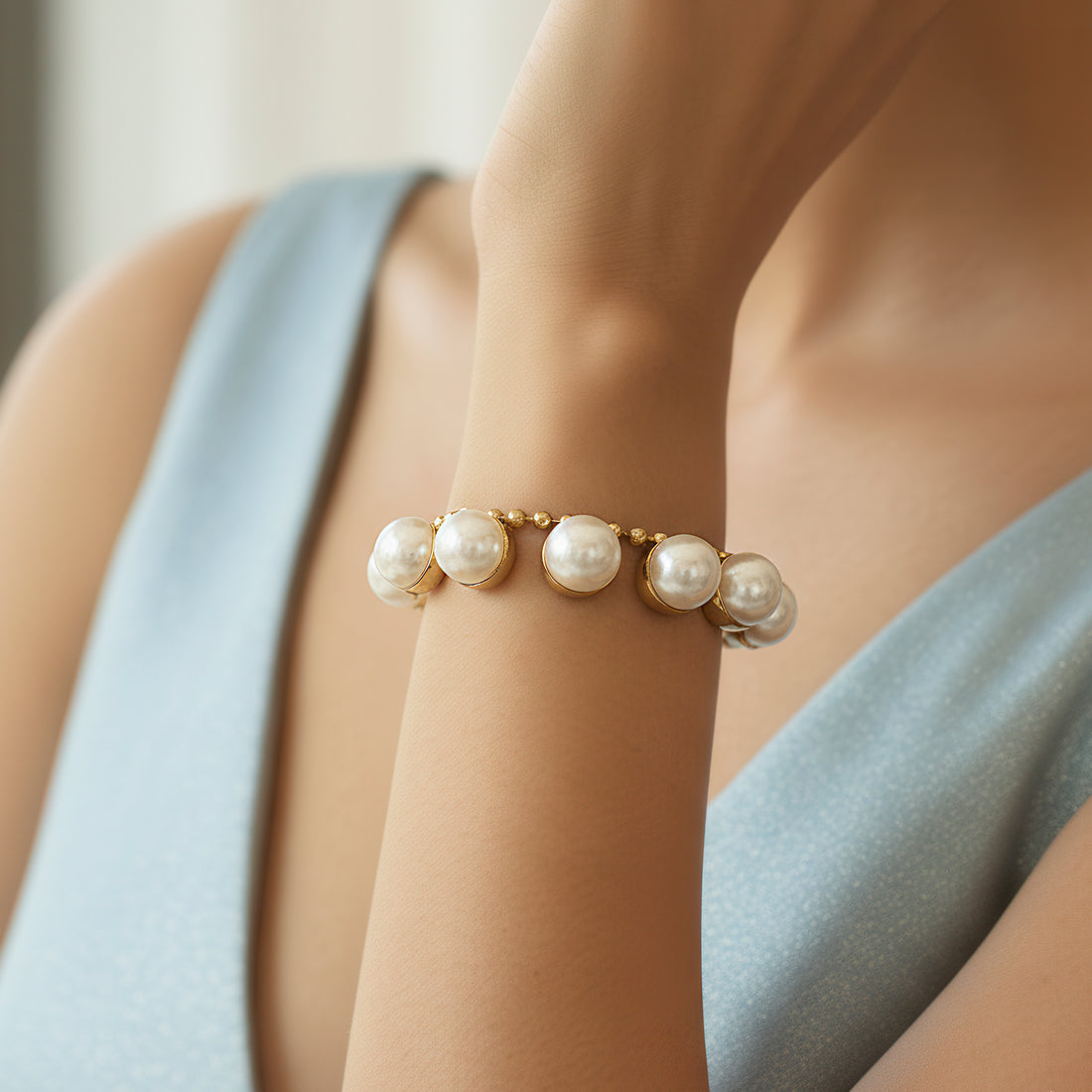 PRAO Anti-Tarnish Studded Pearl Chain Bracelet