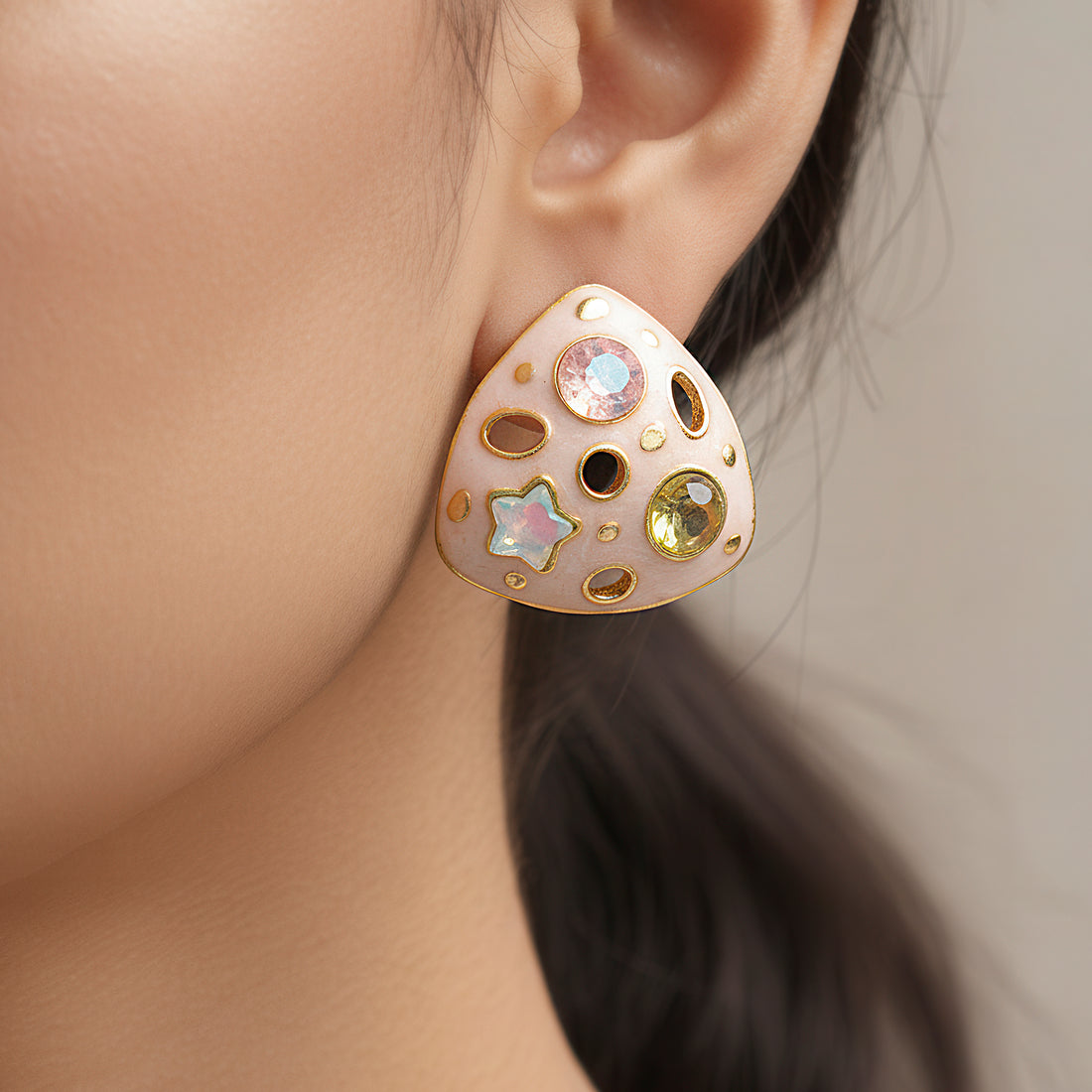 PRAO Anti-Tarnish Peach Enamel Triangle Crystal Tops