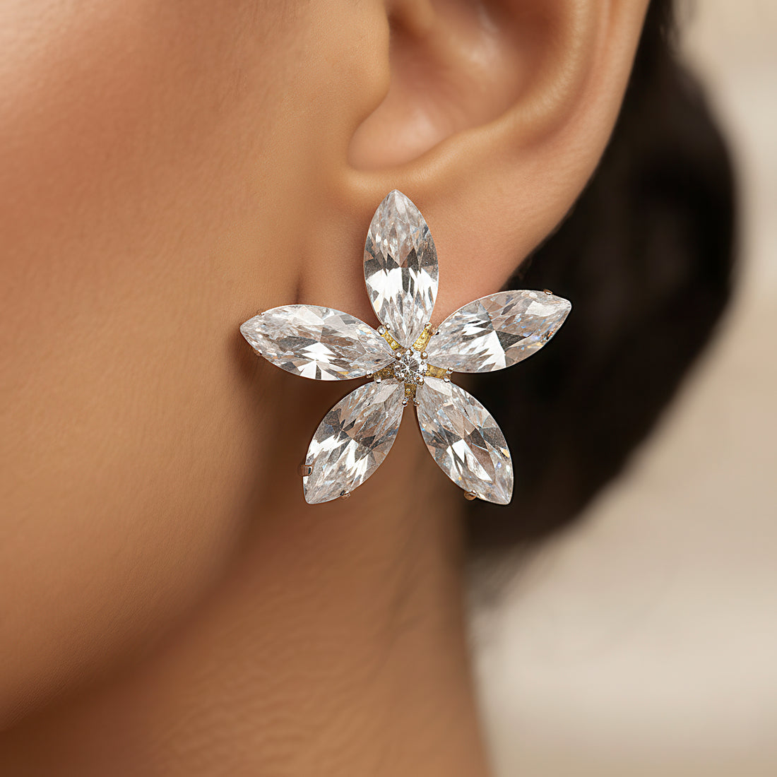 PRAO Anti-Tarnish Crystal Flower Earrings