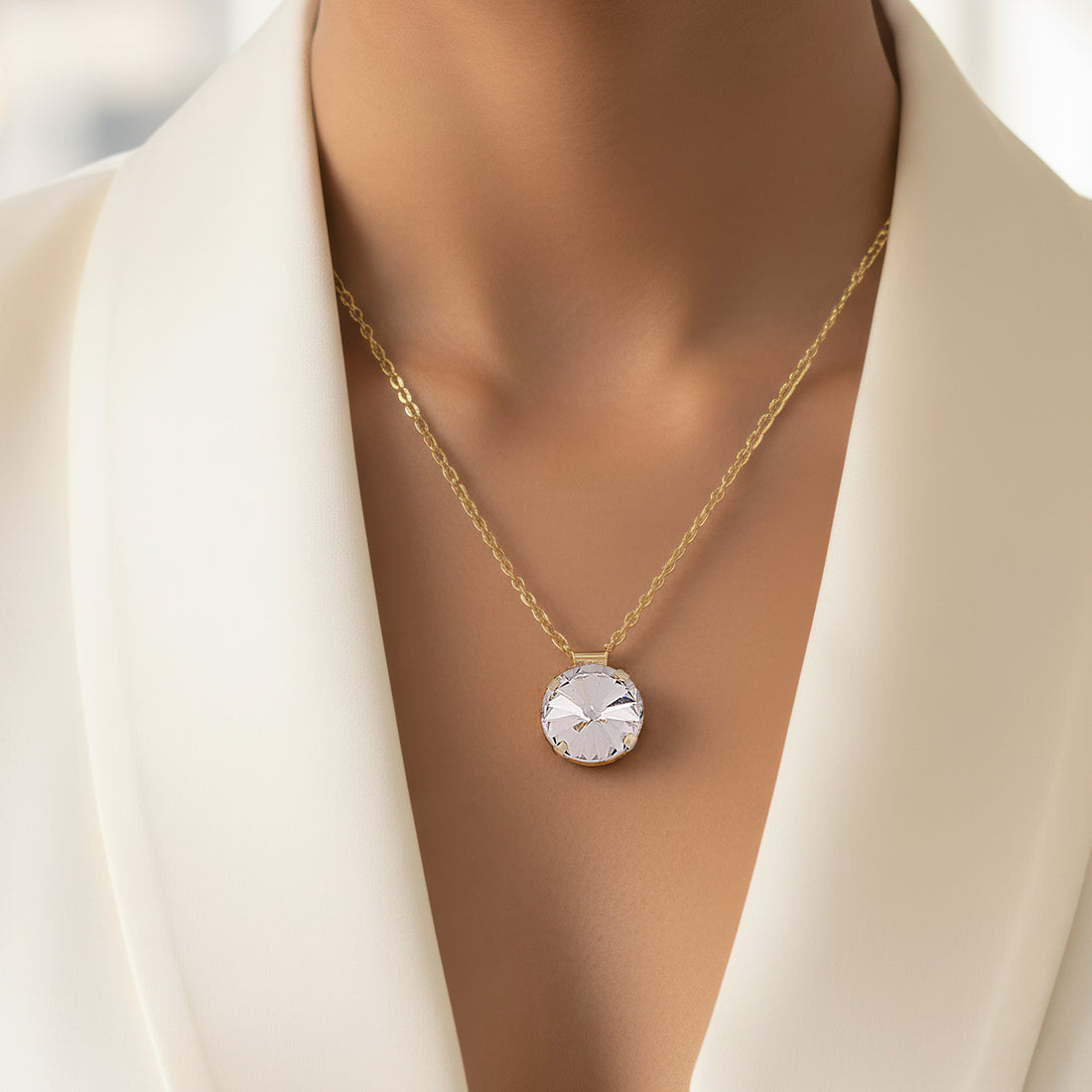 PRAO Anti-Tarnish Classic Round Cut Crystal Pendant Set