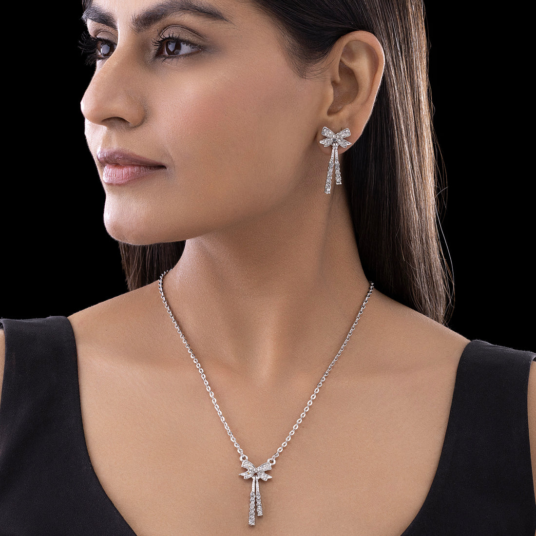 PRAO Anti-Tarnish Silver AD-Studded Bow Necklace Set with Earrings