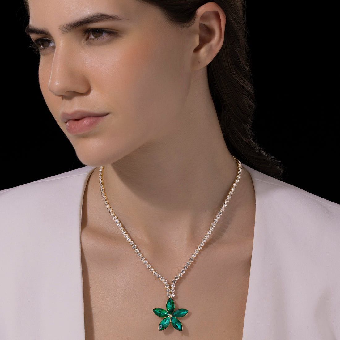 PRAO Anti-Tarnish Emerald Flower Pendant Necklace