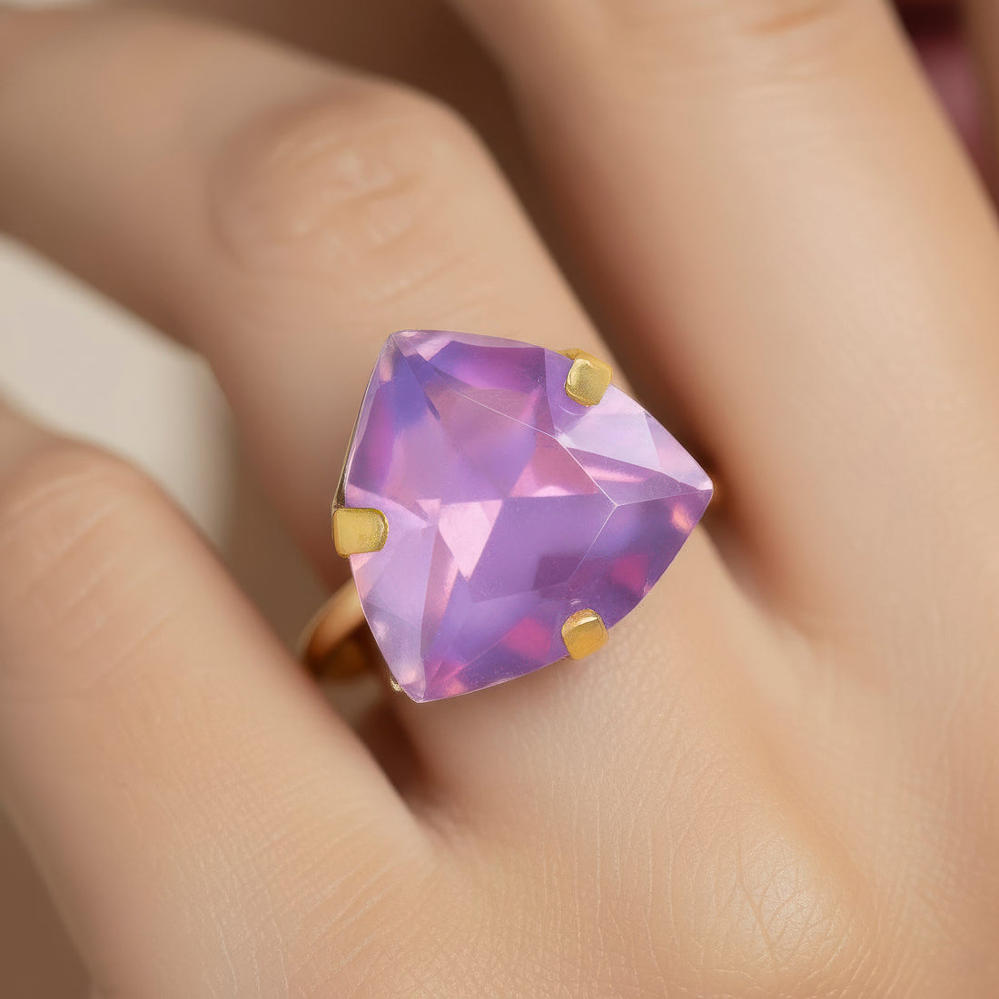 PRAO Anti-Tarnish Purple Trillion Stone Ring
