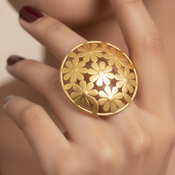 PRAO Anti-Tarnish Oversized Cutout Flower Ring (Adjustable Size)