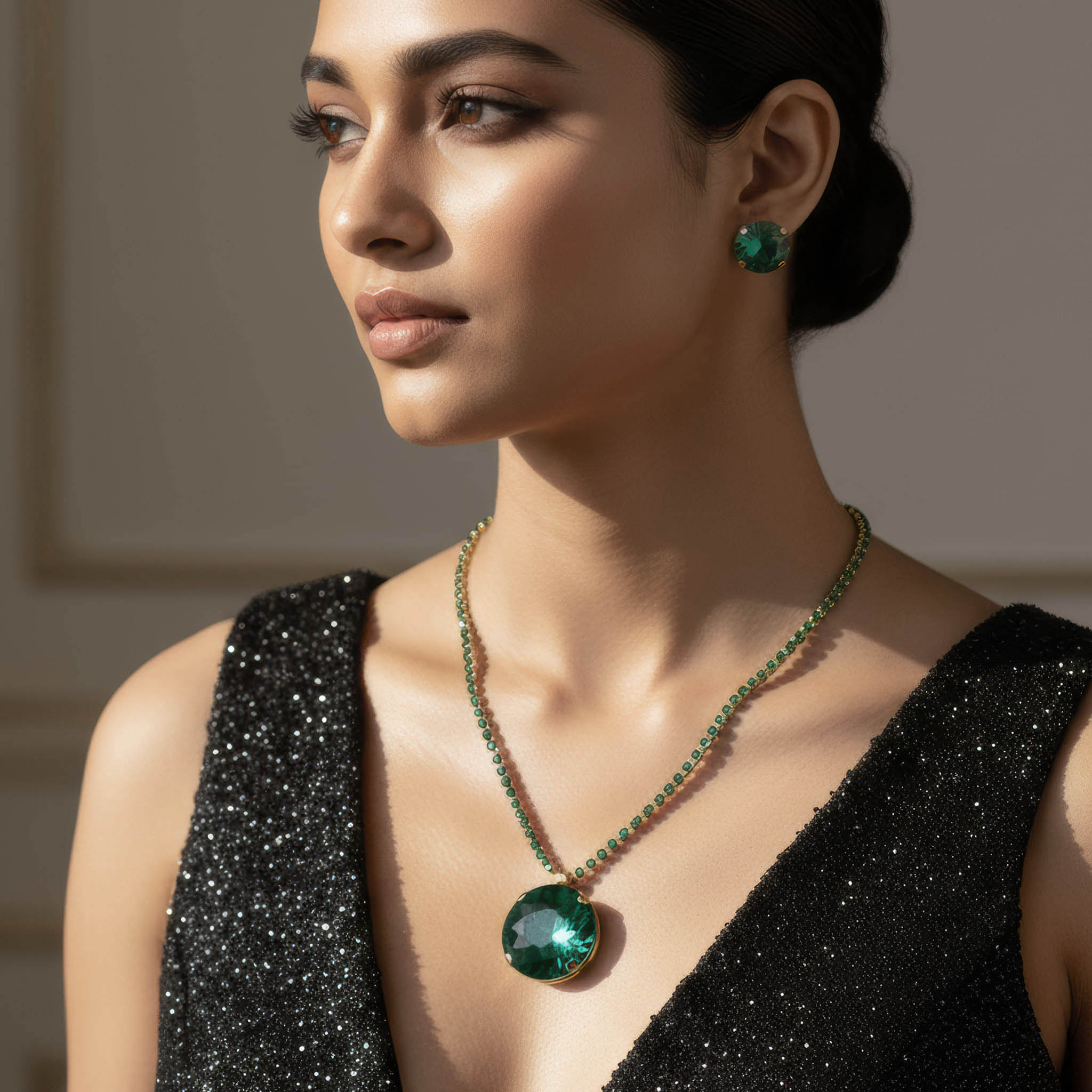 PRAO Anti-Tarnish Round Crystal Pendant Necklace Set with Earrings