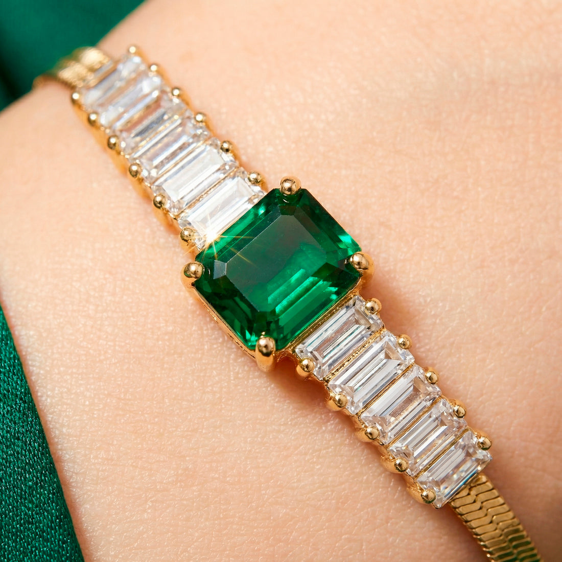 PRAO Bracelet Waterproof Baguette Green Stone Chain