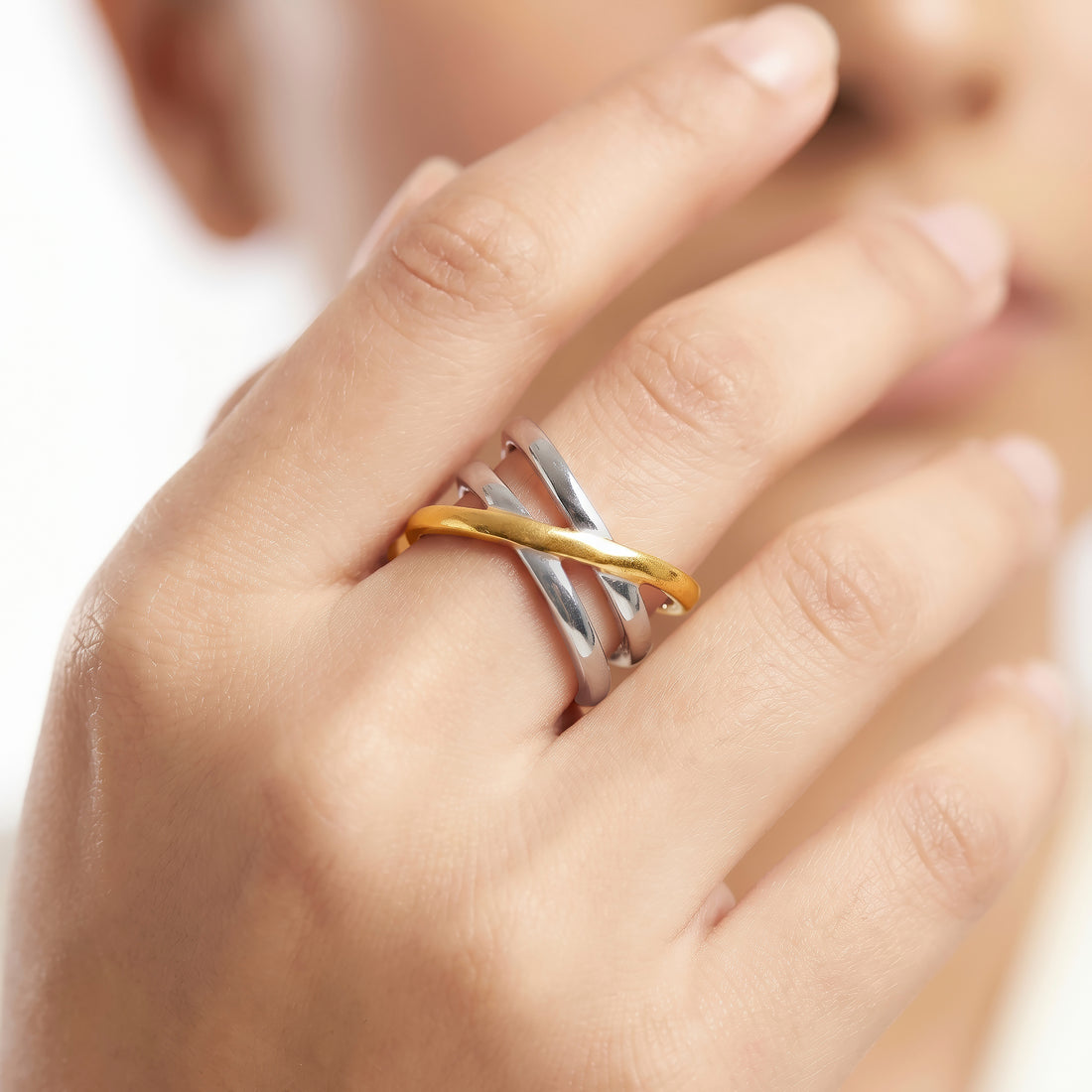 PRAO Ring Anti-Tarnish Multi-Band Crossover (Adjustable Size)