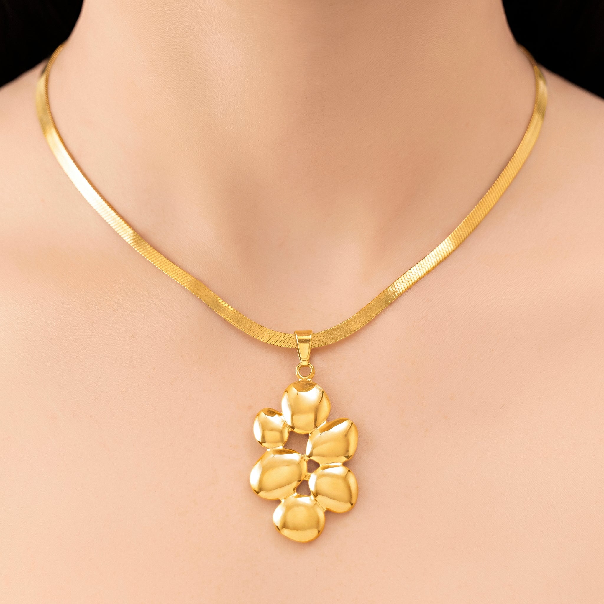 PRAO Necklace Anti-Tarnish Gold Plated Puffy Abstract Flower Pendant