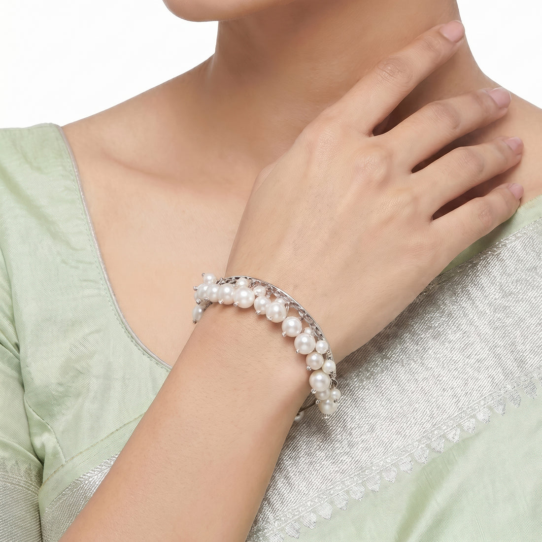 PRAO Bracelet Anti-Tarnish Faux Pearl Bunch Openable Bangle (Adjustable Size)