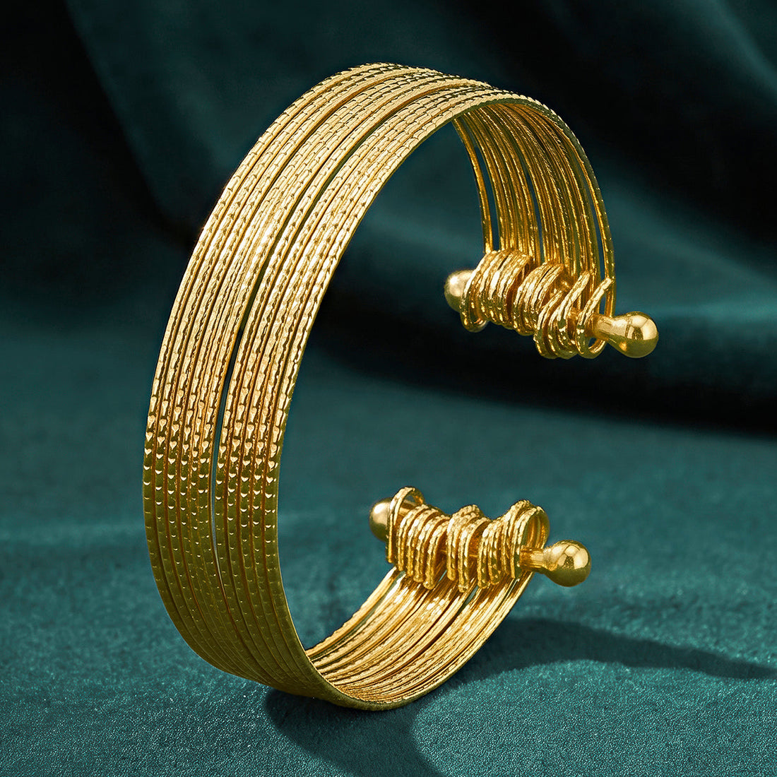 PRAO Bracelet Anti-Tarnish Gold Plated Bangle (Adjustable Size)