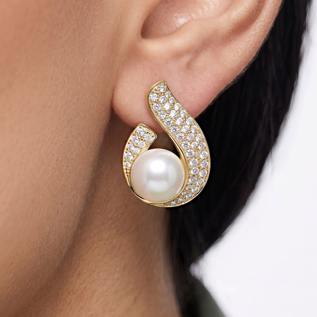 PRAO Earrings Anti-Tarnish Pearl Swirl Studs