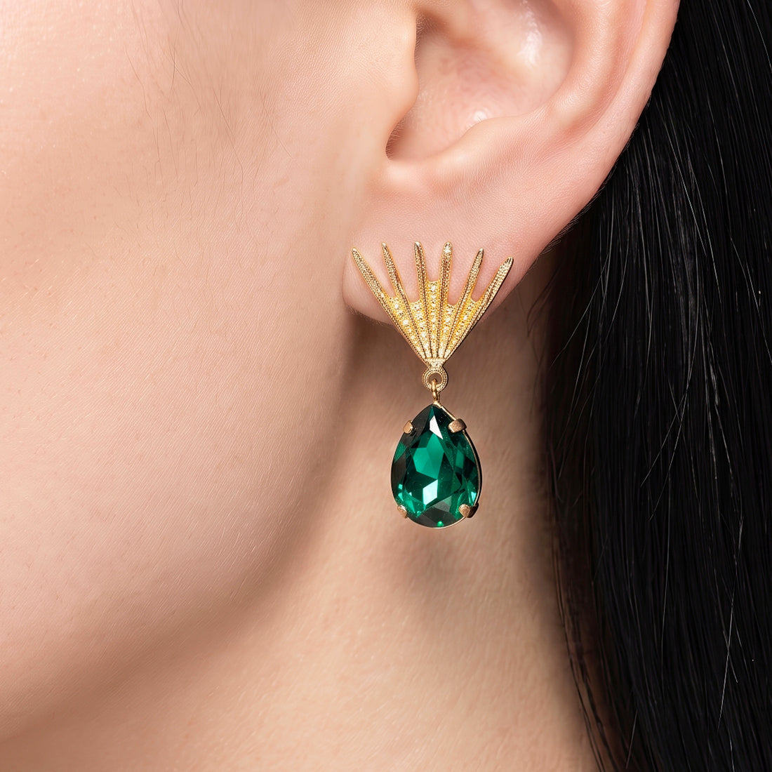 PRAO Earrings Anti-Tarnish Hedgehog Emerald Crystal Drop