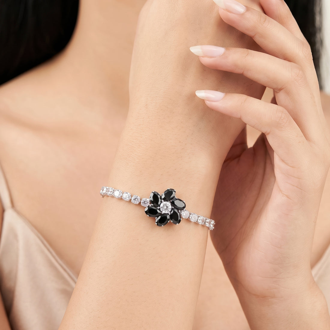 PRAO Bracelet Anti-Tarnish Black Floral Slider Cuff  (Adjustable Size)