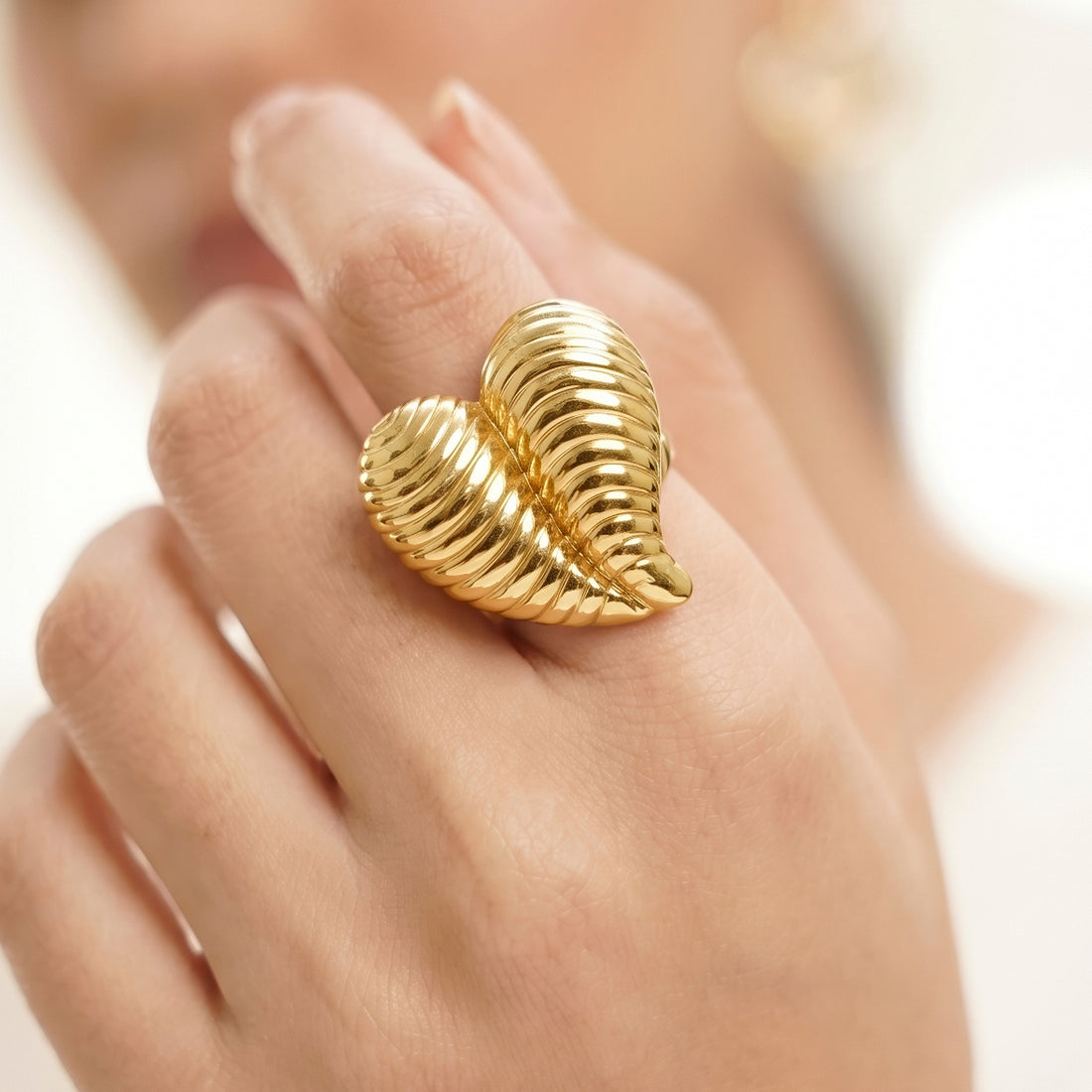 PRAO Ring Anti-Tarnish Ribbed Heart Texture (Adjustable Size)