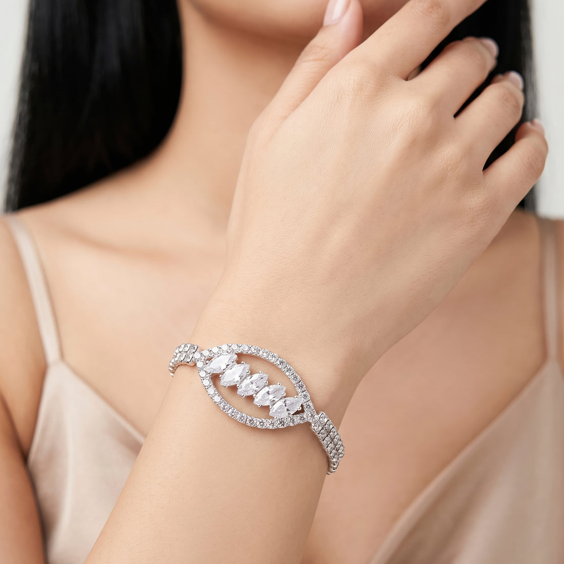 PRAO Bracelet Anti-Tarnish Oval Crystal Slider Cuff (Adjustable Size)