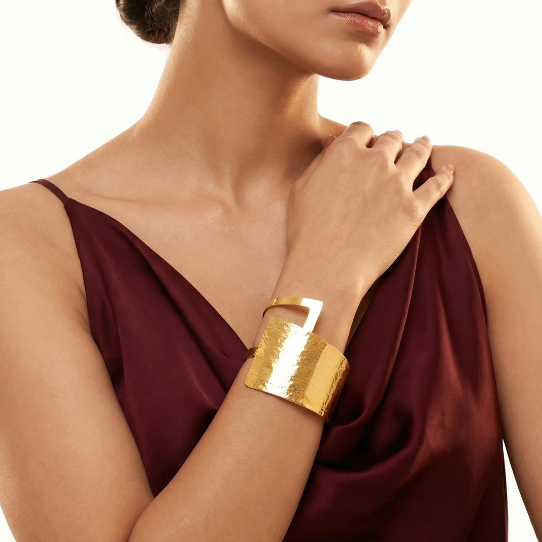 PRAO Bracelet Anti-Tarnish Hammered Geometric Cuff (Adjustable Size)