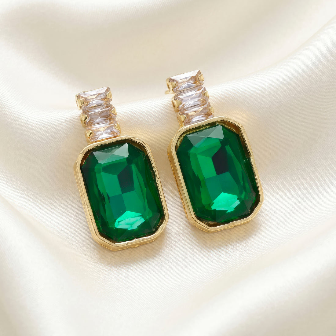 PRAO Earrings Anti-Tarnish Baguette Chain & Emerald Crystal Dangles