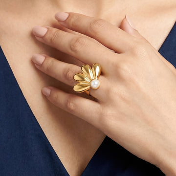 PRAO Ring Anti-Tarnish Fan Pearl Statement (Adjustable Size)