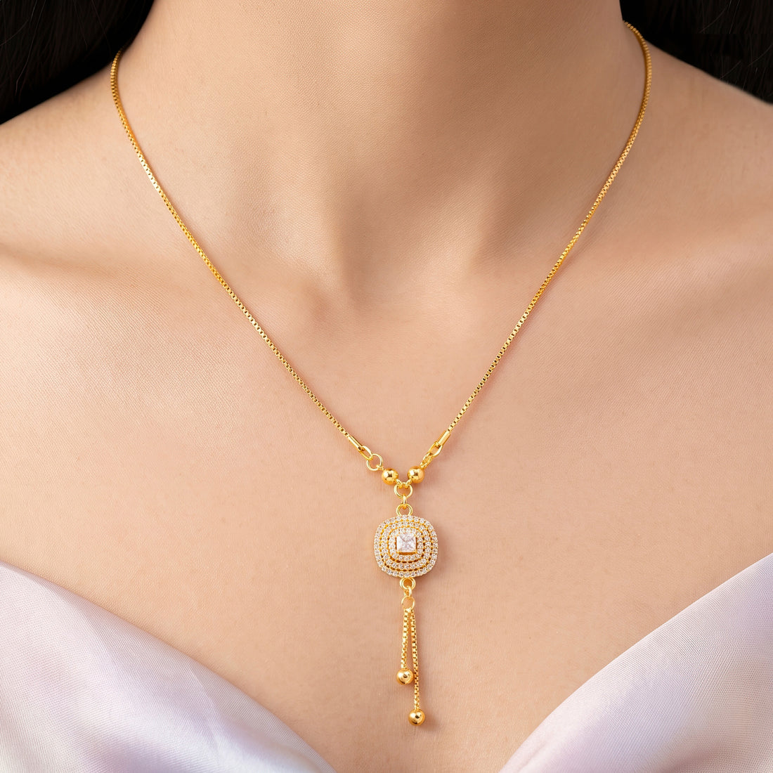 PRAO Necklace Anti-Tarnish Crystal Circle Pendant