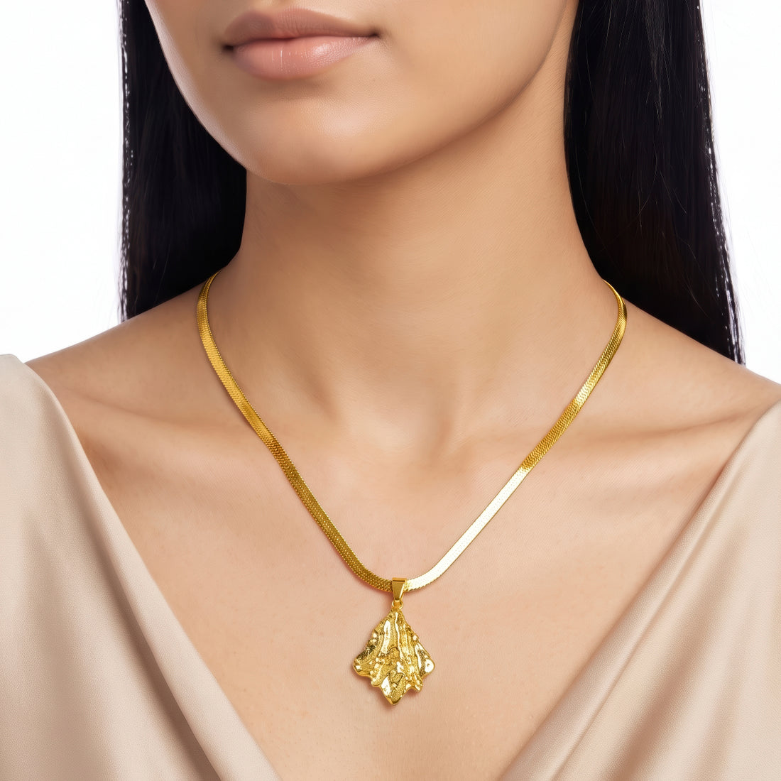 PRAO Necklace Anti-Tarnish Fan-Shaped Pendant