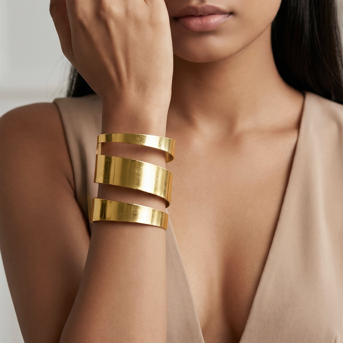 PRAO Bracelet Anti-Tarnish Cutout Plate Broad Cuff Bangle (Adjustable Size)
