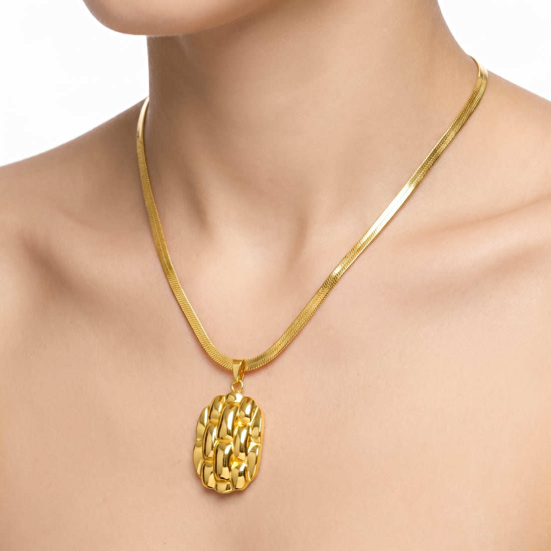 PRAO Necklace Anti-Tarnish Lattice Pendant Herringbone