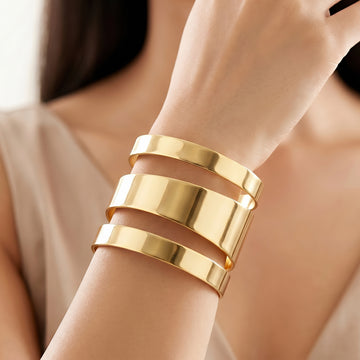 PRAO Bracelet Anti-Tarnish Cutout Plate Broad Cuff Bangle (Adjustable Size)