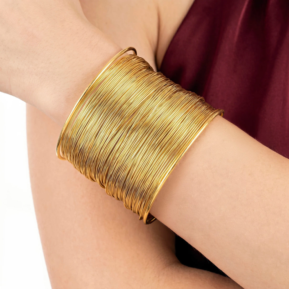 PRAO Bracelet Anti-Tarnish Broad Wired Cuff Bangle (Adjustable Size)