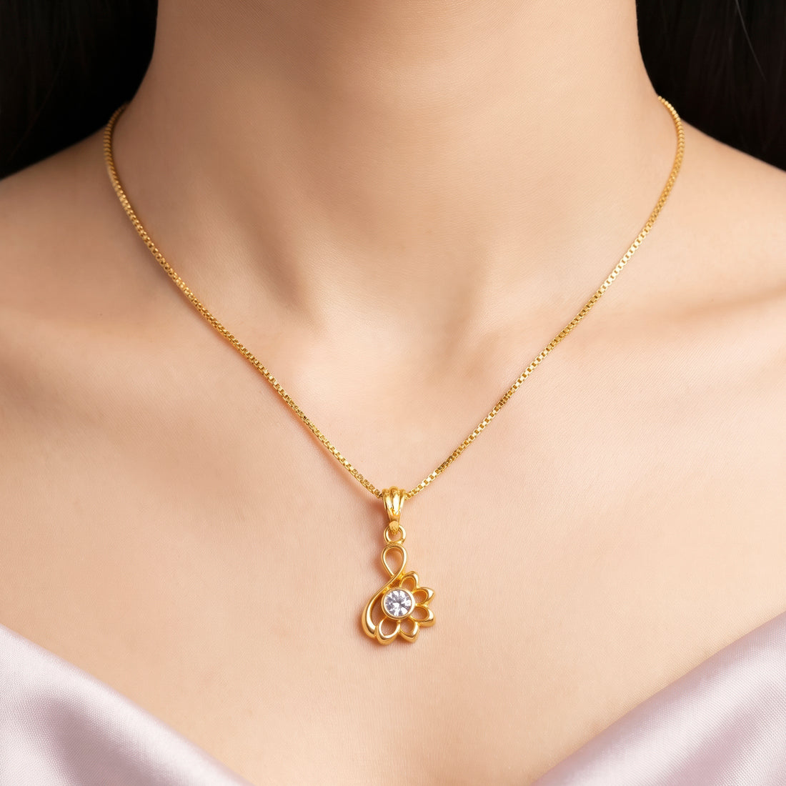 PRAO Necklace Anti-Tarnish Infinity Floral Chain