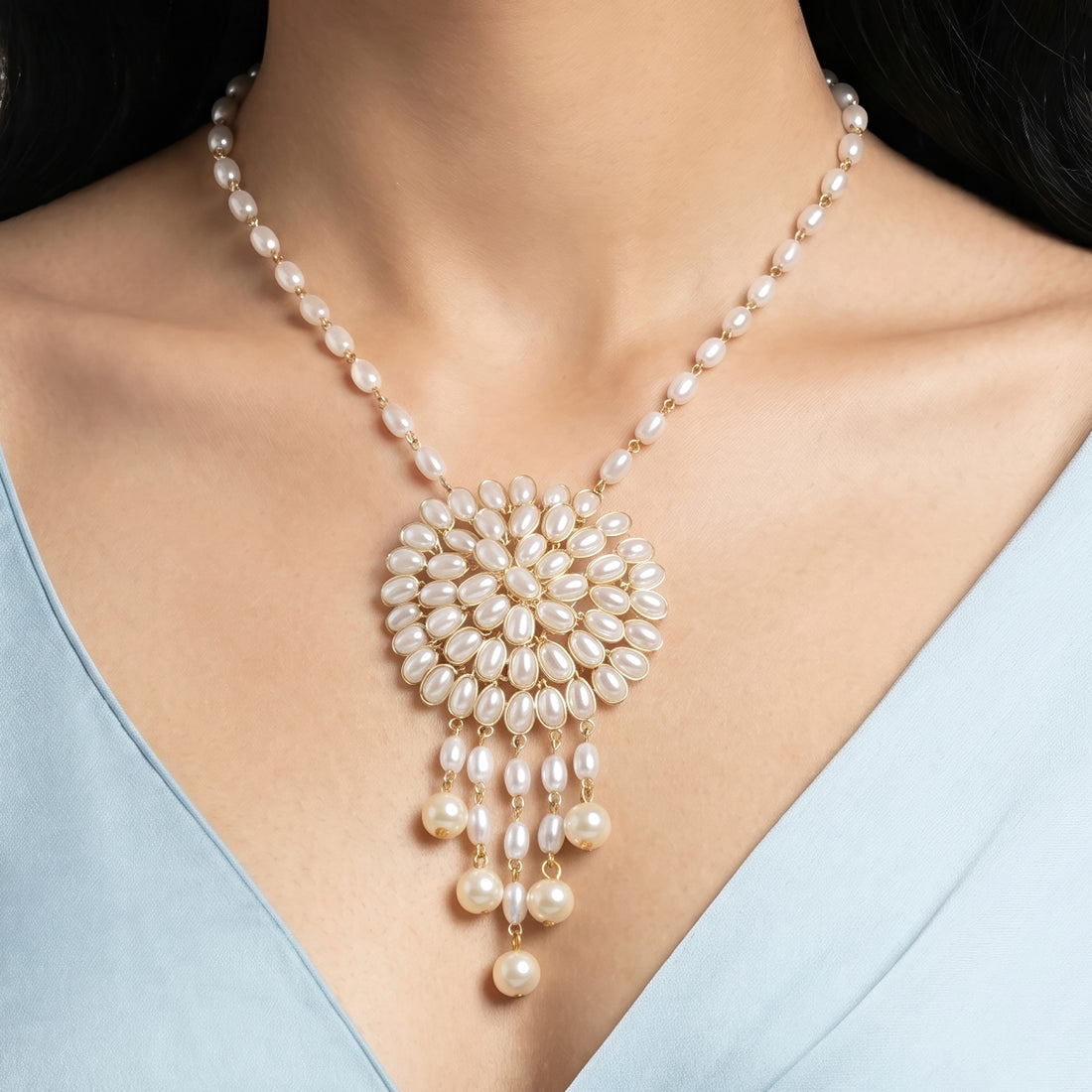 PRAO Necklace Anti-Tarnish Pearl Medallion And Matching Drop Set With Earrings