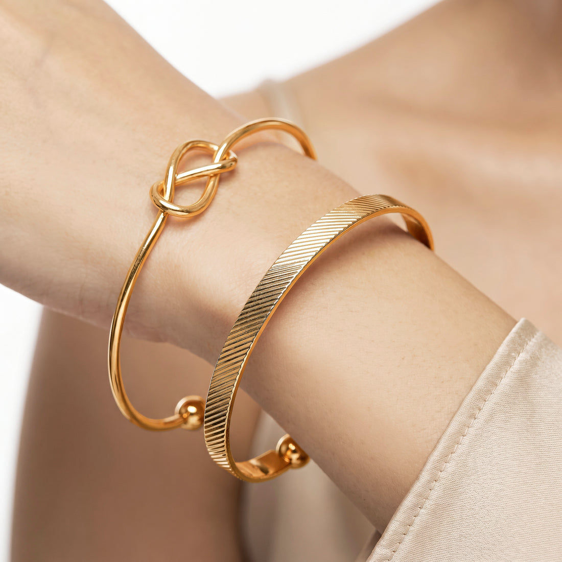 PRAO Bracelet Anti-Tarnish Combo Of 2 Textured Knotted Bangle (Adjustable Size)