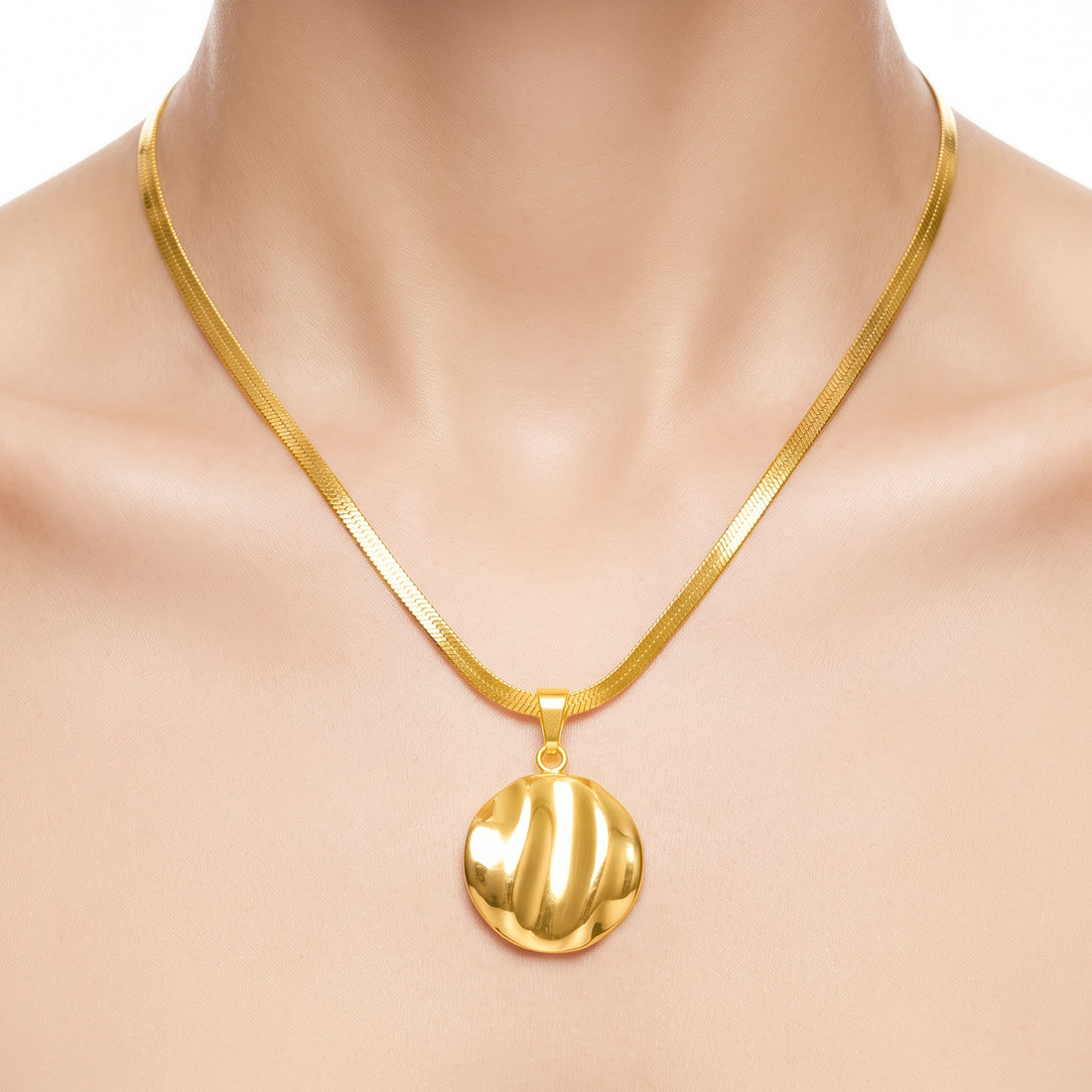 PRAO Necklace Anti-Tarnish Wavy Round Pendant Snake Chain