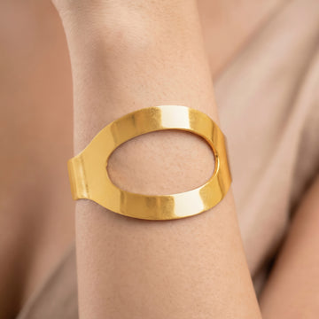 PRAO Bracelet Anti-Tarnish Oval Cutout Cuff (Adjustable Size)