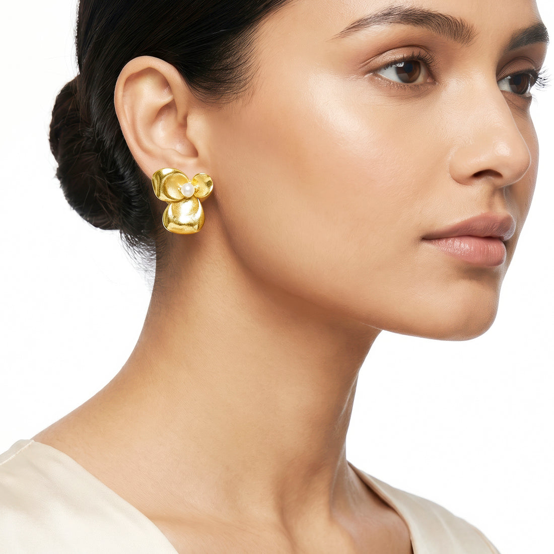 PRAO Earrings Anti-Tarnish Organic Floral Studs With Faux Pearl