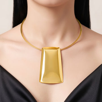 PRAO Necklace Anti-Tarnish Gold Plated Hasli Rectangular Pendant