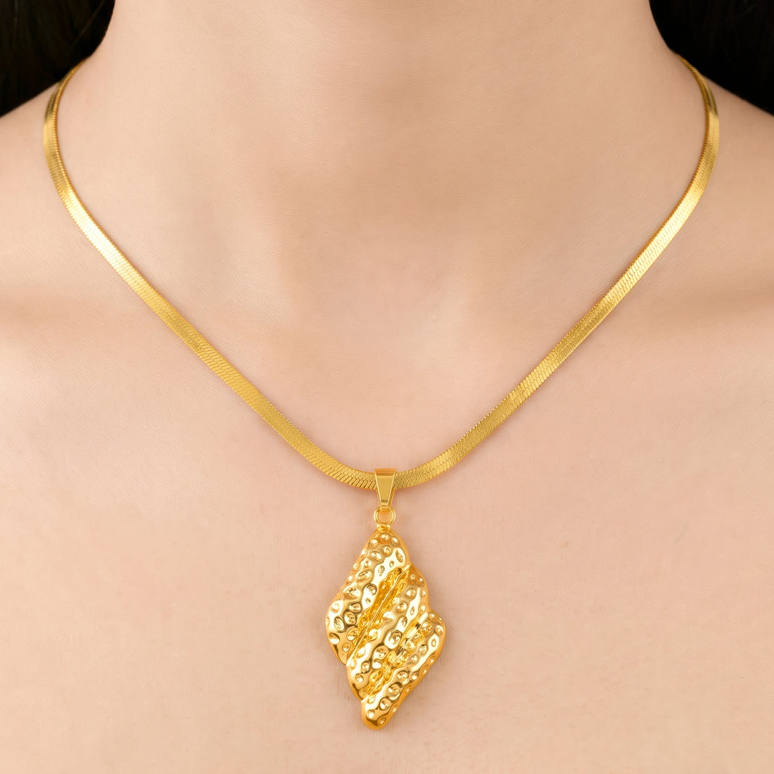 PRAO Necklace Anti-Tarnish Abstract Diamond Pendant