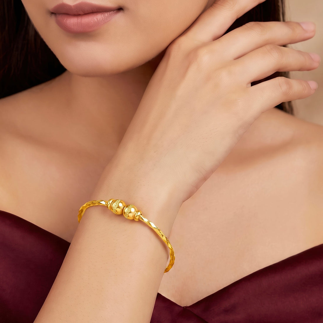PRAO Bracelet Anti-Tarnish Gold Plated Textured Bangle (Adjustable Size)