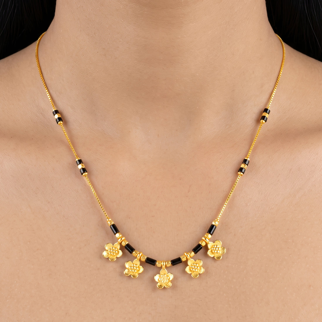 PRAO Necklace Anti-Tarnish Floral Charm Mangalsutra