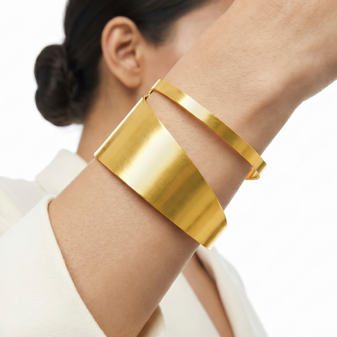 PRAO Bracelet Anti-Tarnish Golden Sculptural Open-Cuff (Adjustable Size)