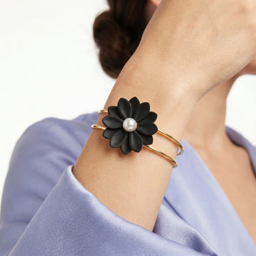 PRAO Bracelet Anti-Tarnish Matte Black Floral Pearl Cuff (Adjustable Size)
