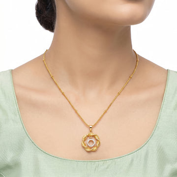 PRAO Necklace Anti-Tarnish Ribbon Wreath Crystal Pendant