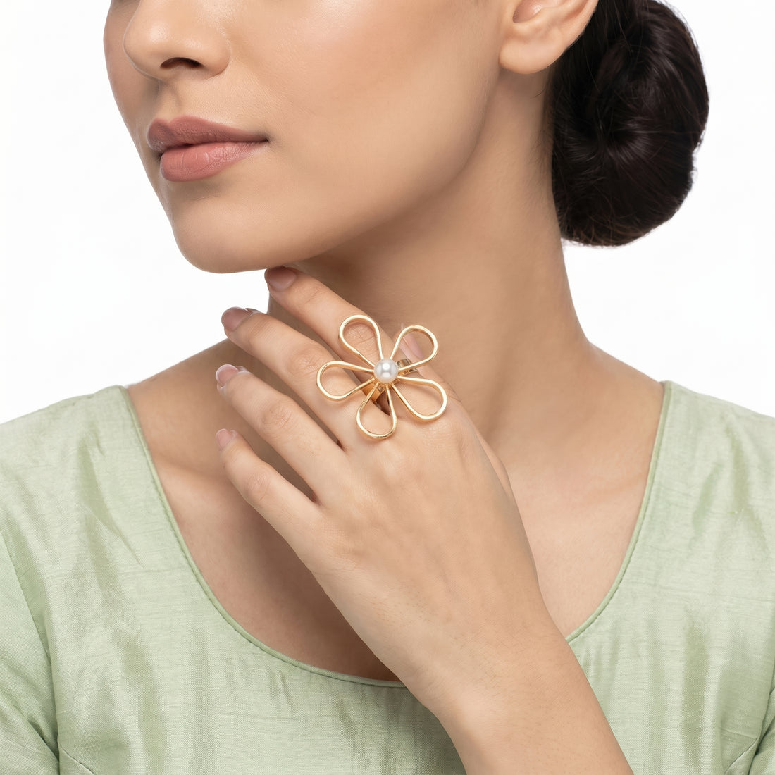 PRAO Ring Anti-Tarnish Wired Flower With Faux Pearl Center (Adjustable Size)