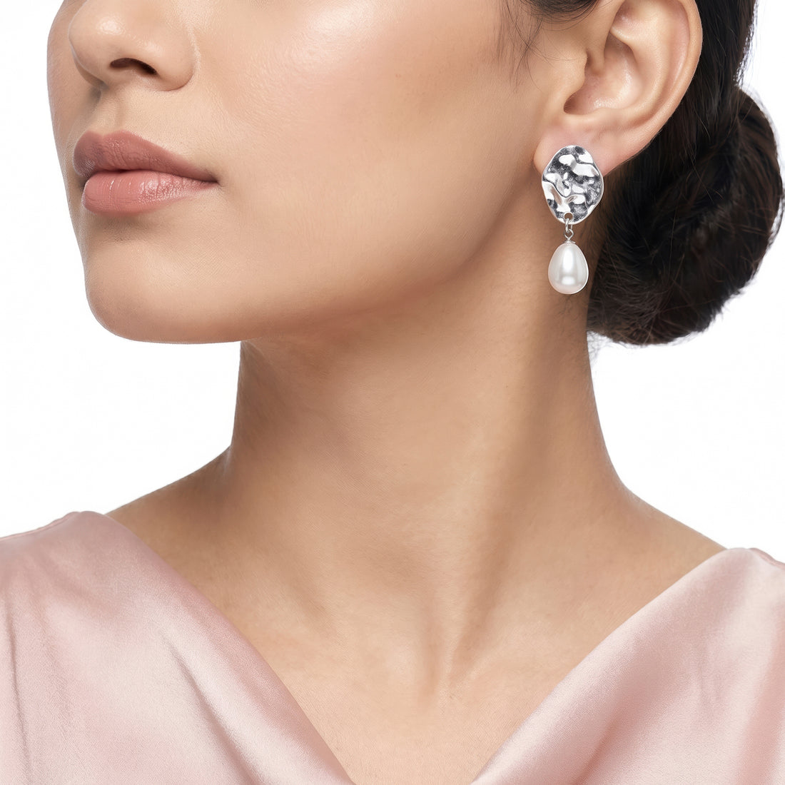 PRAO Earrings Anti-Tarnish Hammered Metal Pearl Drop