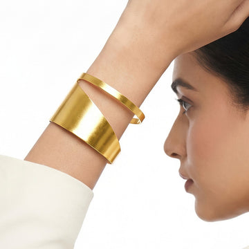 PRAO Bracelet Anti-Tarnish Golden Sculptural Open-Cuff (Adjustable Size)