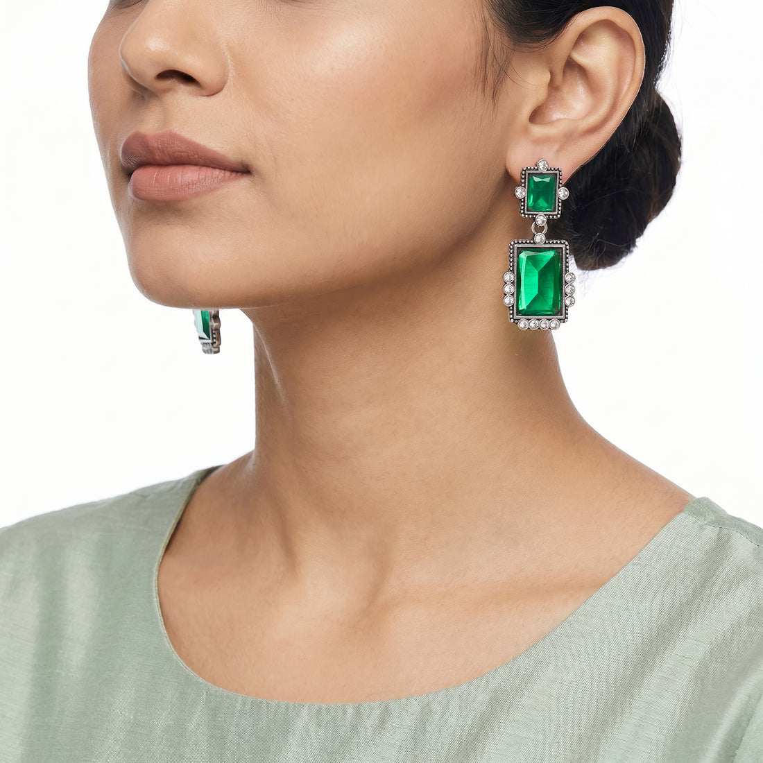PRAO Earrings Anti-Tarnish Emerald Stone Vintage Drop