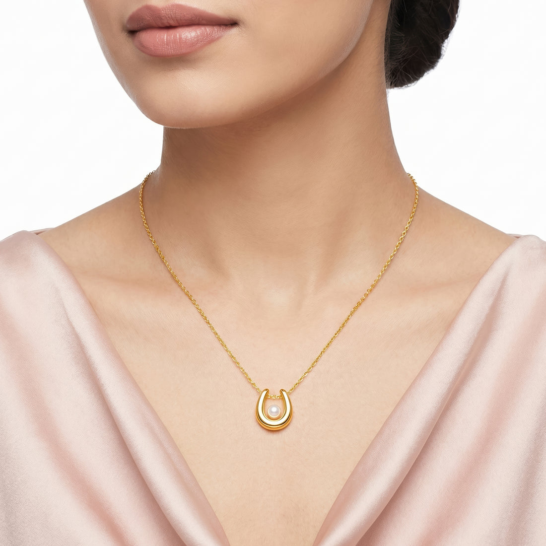 PRAO Necklace Anti-Tarnish Pearl Horseshoe Pendant