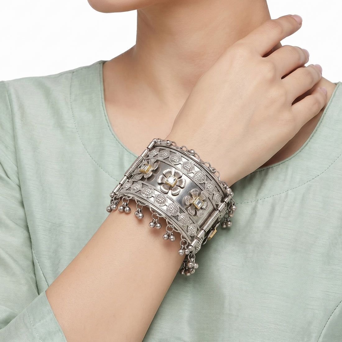PRAO Bracelet Anti-Tarnish Floral Ghungroo Oxidized Cuff (Adjustable Size)