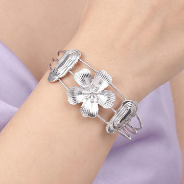 PRAO Bracelet Anti-Tarnish Textured Flower Cloud Motif Cuff (Adjustable Size)